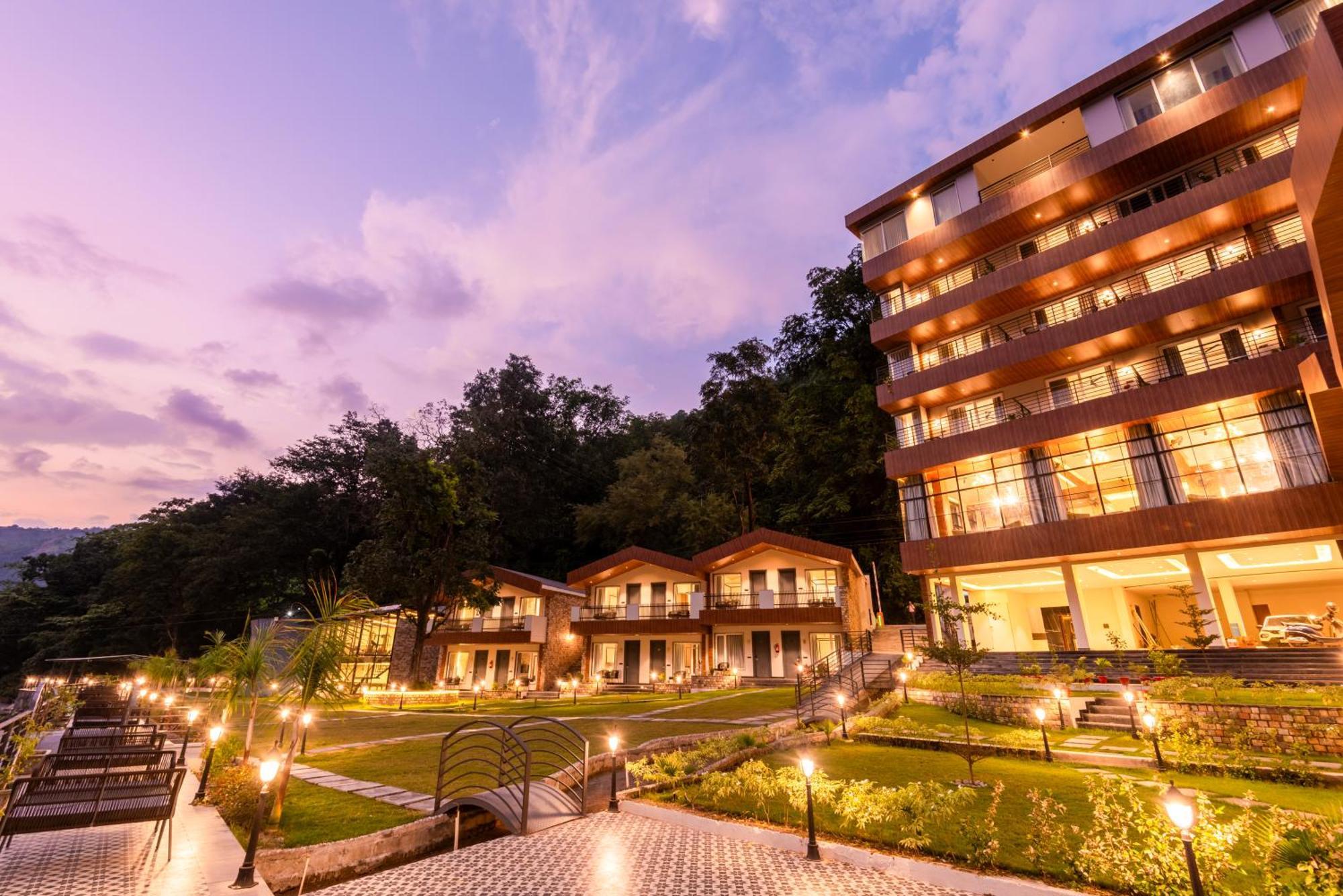 Dls Divine River Resort And Spa, Rishīkesh 外观 照片