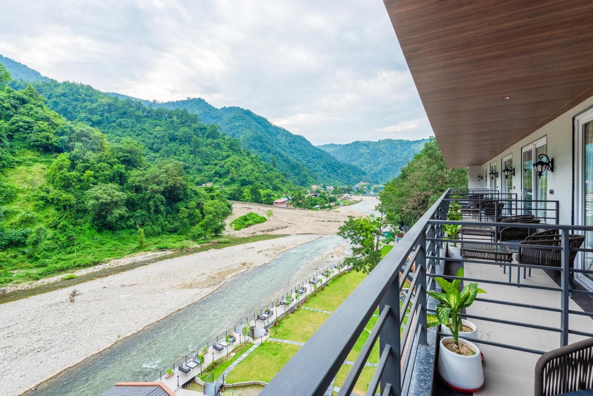 Dls Divine River Resort And Spa, Rishīkesh 外观 照片