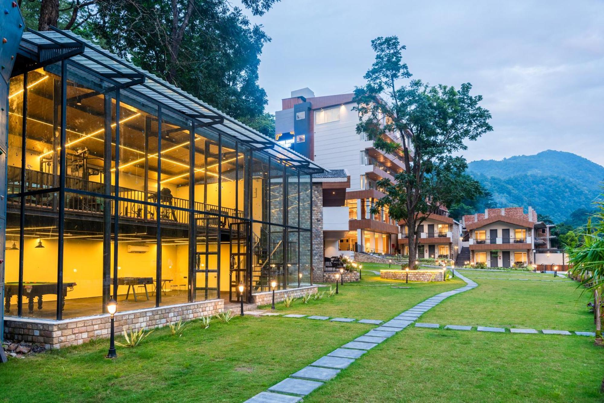 Dls Divine River Resort And Spa, Rishīkesh 外观 照片